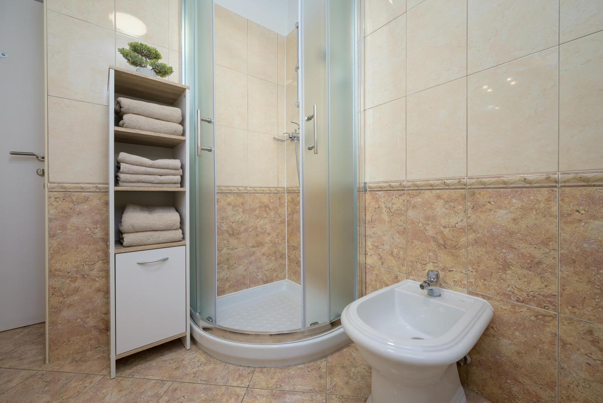 Apartment Pina Пореч Экстерьер фото